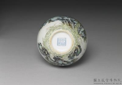 图片[3]-Gall-bladder-shaped vase with “Crane Bringing Fortune and Joy” motif in yangcai painted enamels, Qianlong reign (1736-1795), Qing dynasty-China Archive